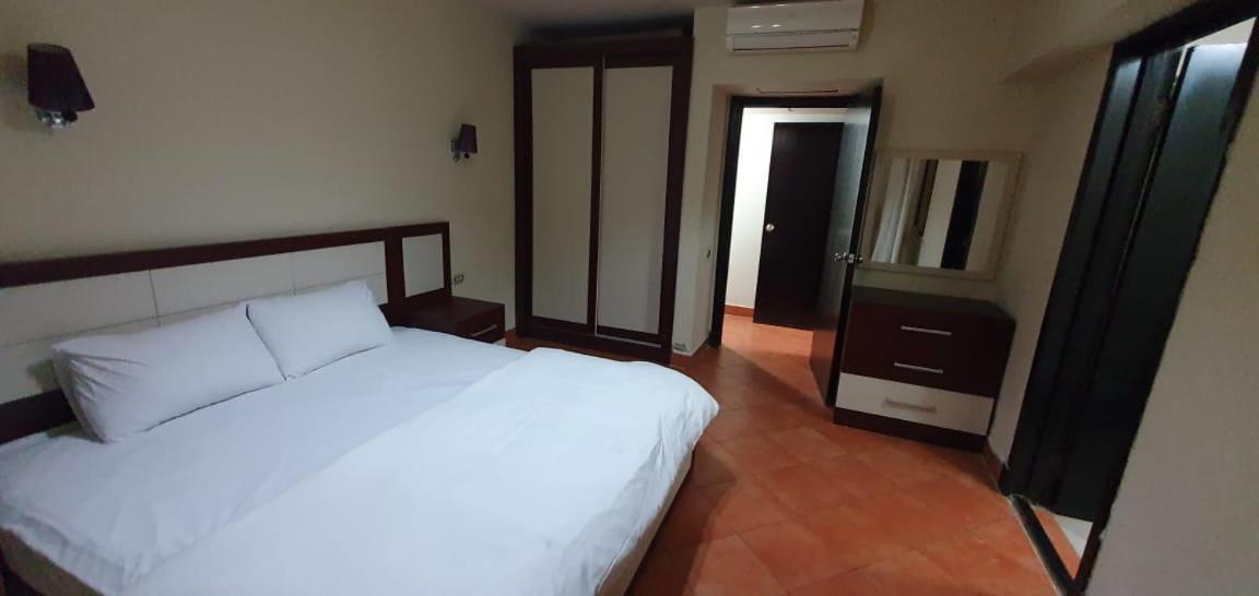 Porto Sokhna Pyramids Apartments With Sea View Families Only Ain Sukhna Bagian luar foto