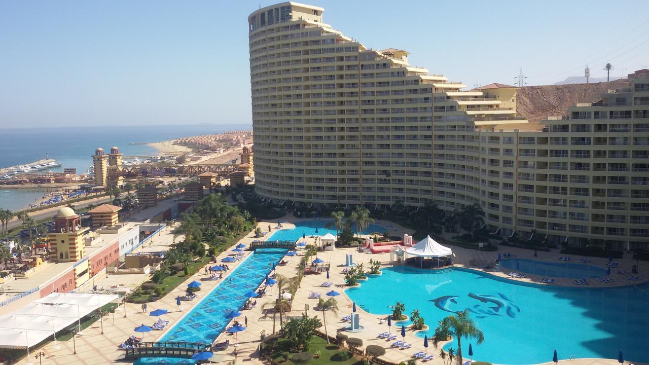 Porto Sokhna Pyramids Apartments With Sea View Families Only Ain Sukhna Bagian luar foto